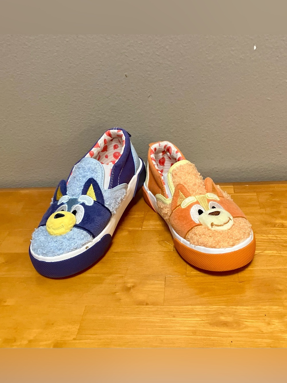 GroundUp Bluey and Bingo Unisex Slip-on Shoes, Multicolored - Size 12 (VGUC)